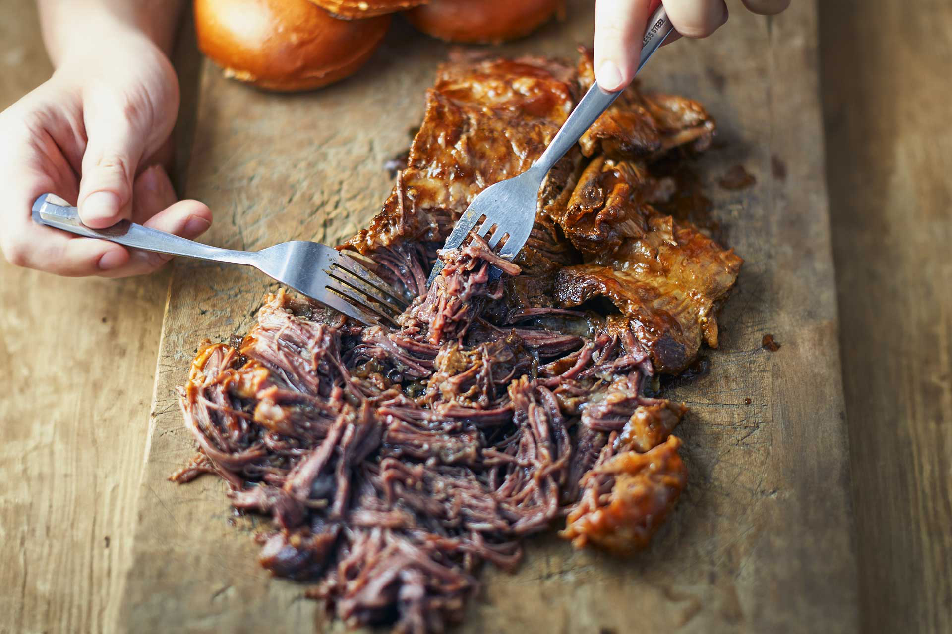 手撕牛肉三明治